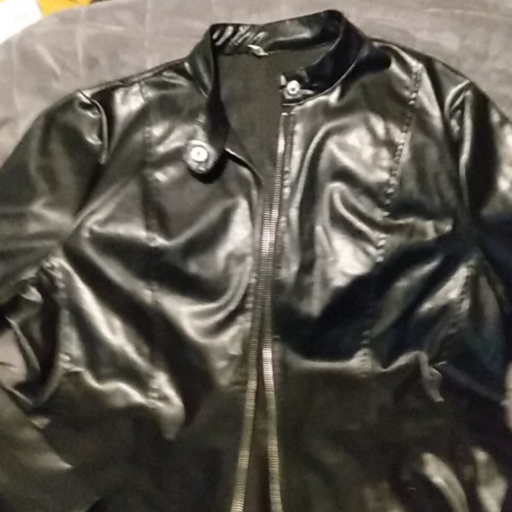 Motorcycle Jacket - Picture 2 of 3